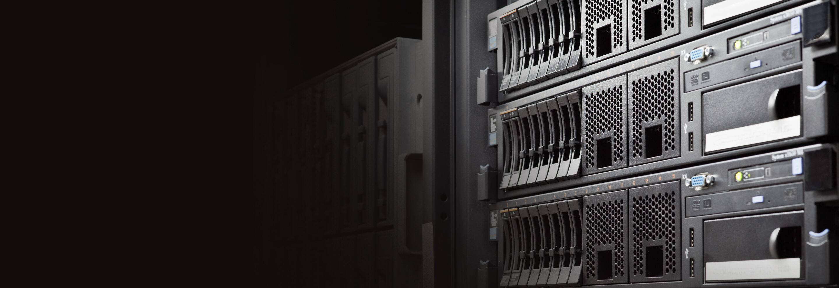 UPS Online untuk Data Center